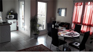 t2 à la location -   69007  LYON 7EME ARRONDISSEMENT, surface 42 m2 location t2 - UBI310053449